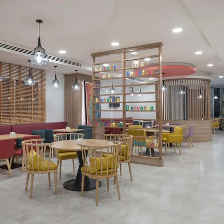 Hampton By Hilton Doha Old Town-3